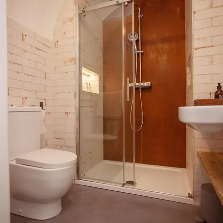 Apartman Higgihaus 1 #36-37 Royal York Crescent